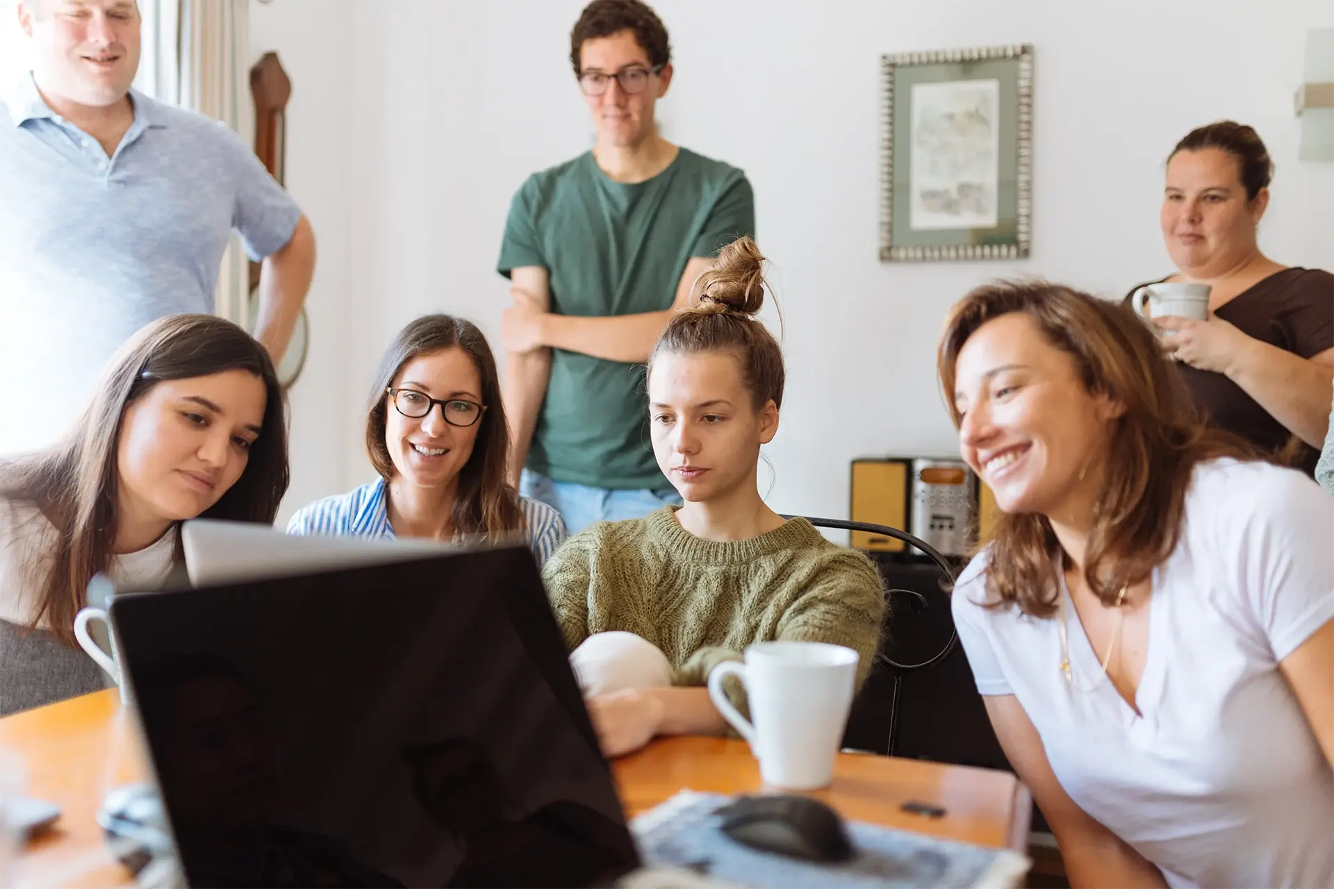 ColibriCRM permet aux jeunes entreprises innovantes ou startups d'accentuer la qualité des services et la relation client.